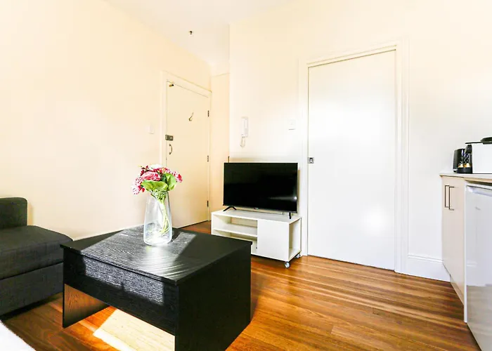 Elegant Studio Apartment Surry Hills 5