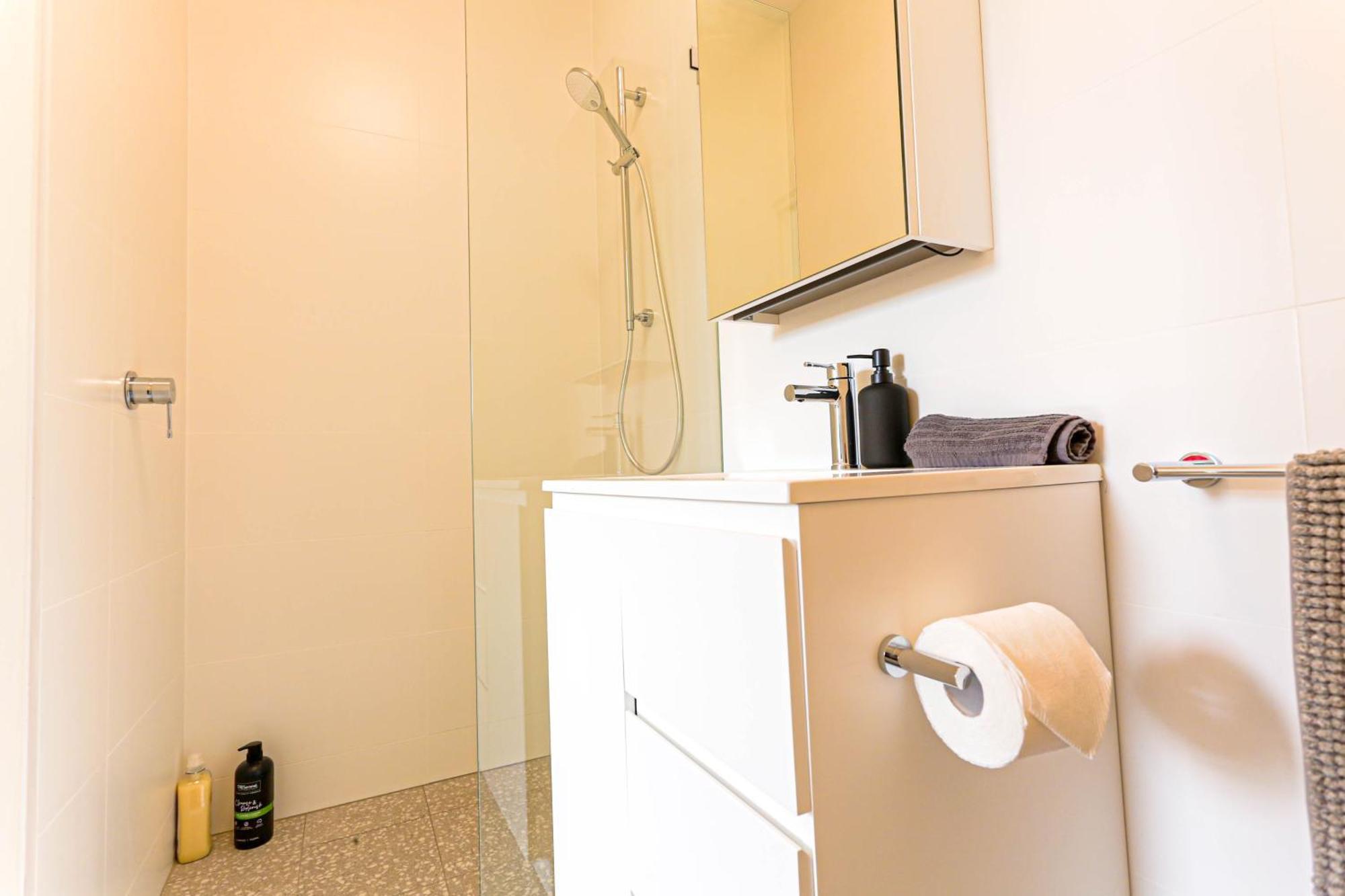 Elegant Surry Hills 5 Apartment Sydney